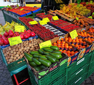 Rundgang über den Bonner Wochenmarkt Rathausplatz