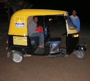 Tuk Tuk am Buzzha Beach