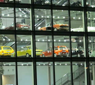 Automuseum-Kundenzentrum