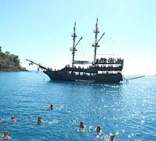 Bootstour auf den schönen Buchten vom Kemerhafen