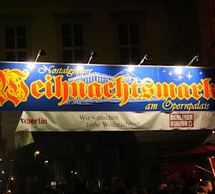 Weihnachtsmarkt am Opernpalais