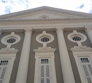 Victoria Theater and Concert Hall