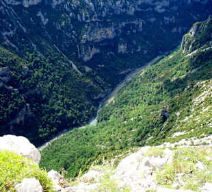 Blick von der Route des Crètes in den Canyon