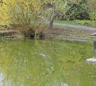 Vogel-Skulpturen am Grabenweiher im Luitpoldpark
