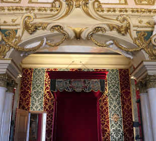 Bei der Führung durch das Residenzschloss Rastatt