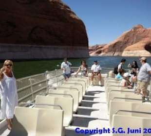 Oberdeck - Tourboot zur Rainbow Bridge