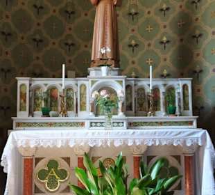 Seitenaltar der Herz-Jesu-Kirche Bozen