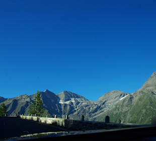 Front immer die Berge