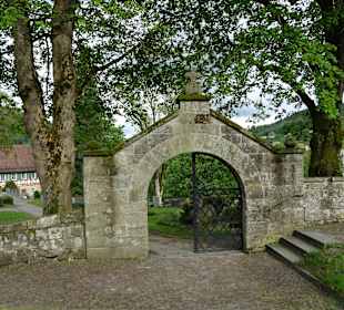 Walterichskirche Murrhardt Friedhof