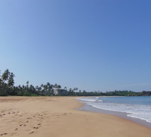 Ahungalla Beach