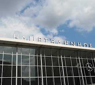 Beim Kölner Hauptbahnhof