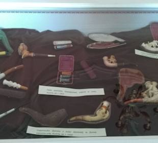 Schloßbesichtigung, Vitrinen