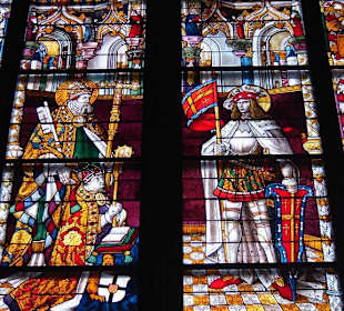 Petrus- und Wurzel Jesse-Fenster