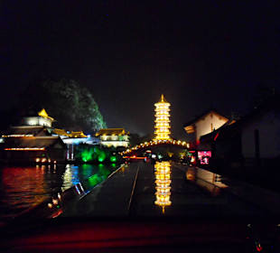 Wieczorny rejs po jeziorach