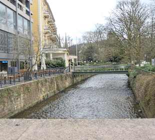 Blick von der Reinhard-Fieser-Brücke auf die Oos