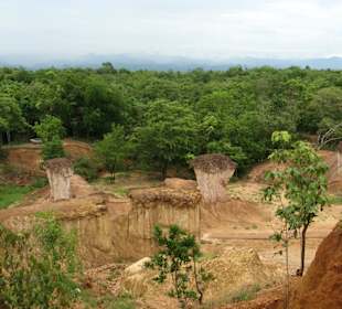 Muang Phi Forest Park