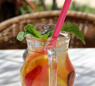 Weißwein Sangria hausgemacht.