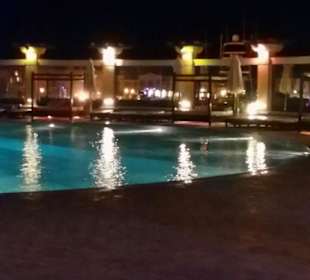 Seafood Dinner am Du Port Pool