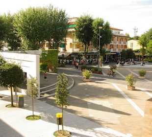 Die Piazza Fontana im September vom Center aus