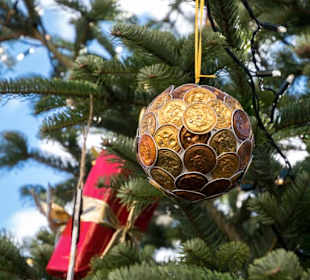 Deko am Weihnachtsmarkt in der Burg