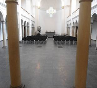 TRINITATIS Kirche Köln Innenraum