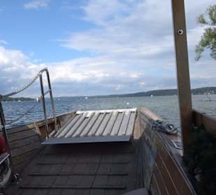 Schifffahrt zur Roseninsel