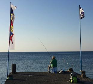 Einsamer Fischer am Faliraki Strand