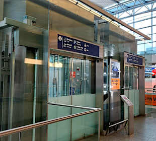 Flughafen Düsseldorf (DUS)