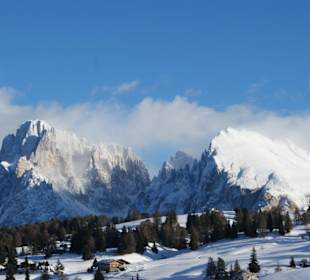 Lang- und Plattkofel als "Schneemänner"