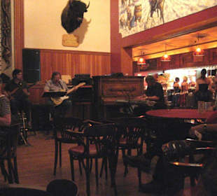 Diamond Tooth Gertie´s