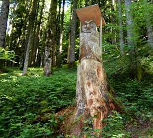 Holzfigur