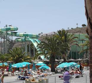 Blick auf die große Rutsche