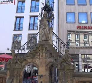 Heinzelmännchenbrunnen