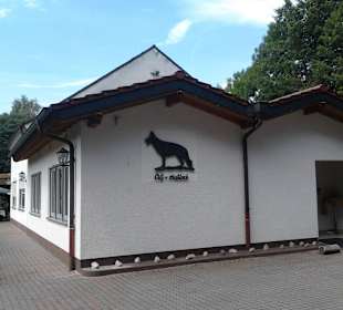 Waldgaststätte bei den Schäferhunden