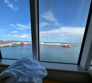 Fenster v. SPA - wie alle Außen-Glasfront dreckig
