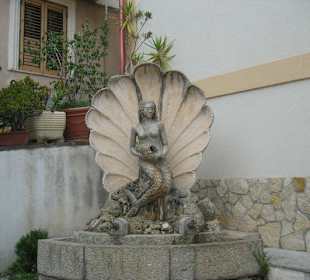 Nixe von Scilla 