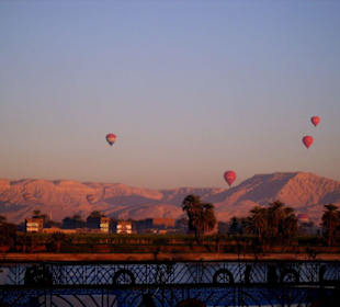 Ballone am frühen Morgen