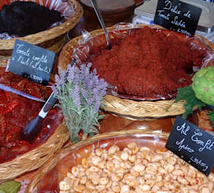 Impressionen vom Wochenmarkt La Ciotat