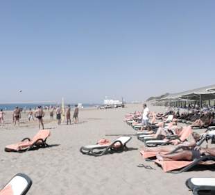 Breit ,aber viel überdacht