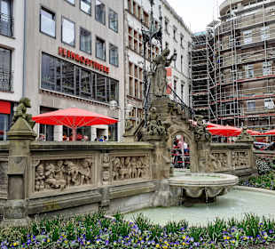 Heinzelmännchenbrunnen