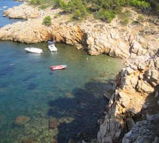Bucht und glasklares Wasser
