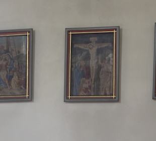 Bitte beschreiben Sie, was auf Ihren Bildern zu se