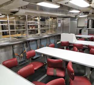 In der Mannschaftsmesse der "Mölders"