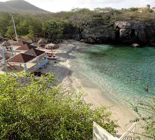 Blick in die Bucht von der Bahia-Beach-Bar