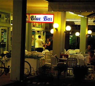 Die Blue Bar immer was los