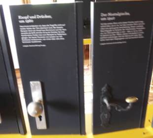 Heimatschutzzentrum in der Villa Patumbah