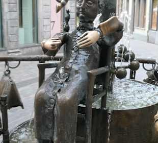 Der Puppenbrunnen mit beweglichen Figuren