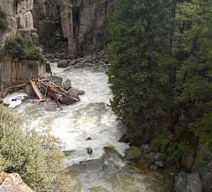 Shell Falls - Big Horn Mountains – Wyoming 