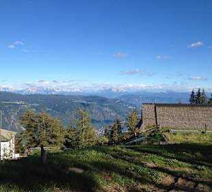 Seilbahn-Bergstation und Hotel Vigilius