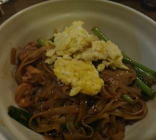 Lecker Essen im Made's Warung